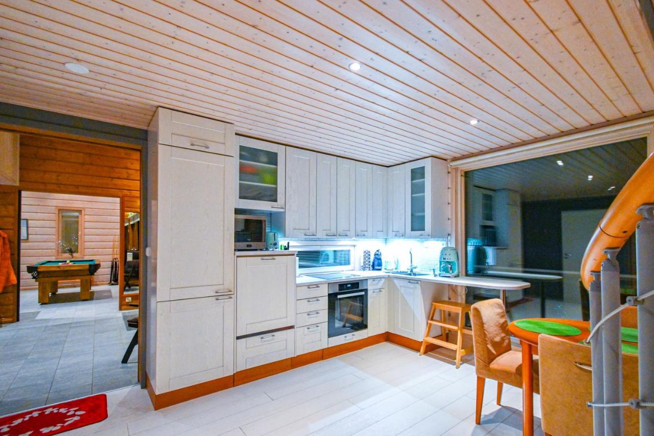 Pielislinna Kolinkylä Екстериор снимка